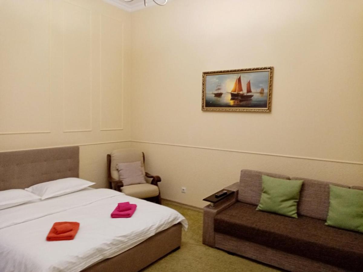 Regrand Apartment On Svobody 22 Liov Exterior foto